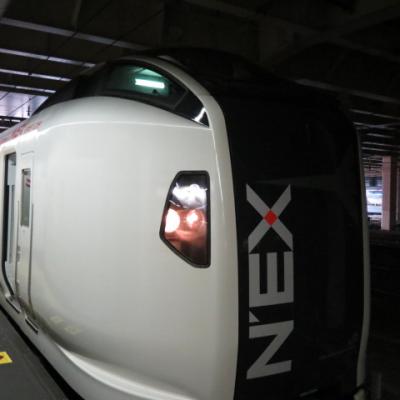 Train narita express 4